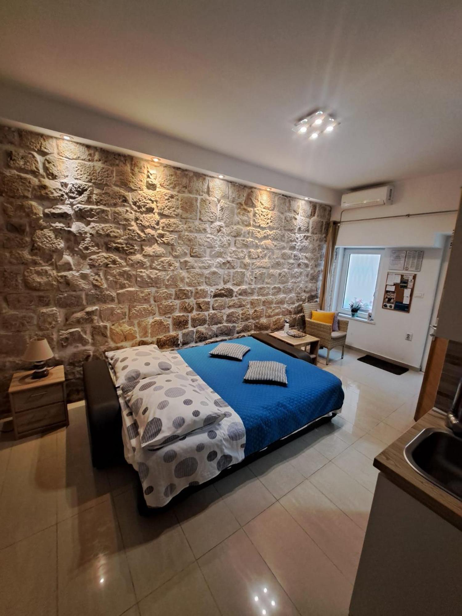 Studio Apartment Legcevic Kaštela Eksteriør billede