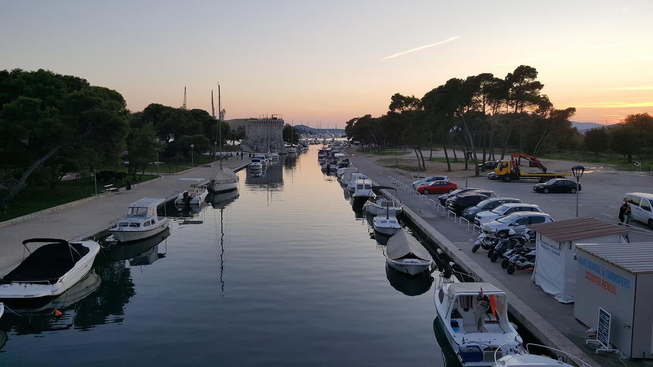 Studio Apartment Legcevic Kaštela Eksteriør billede