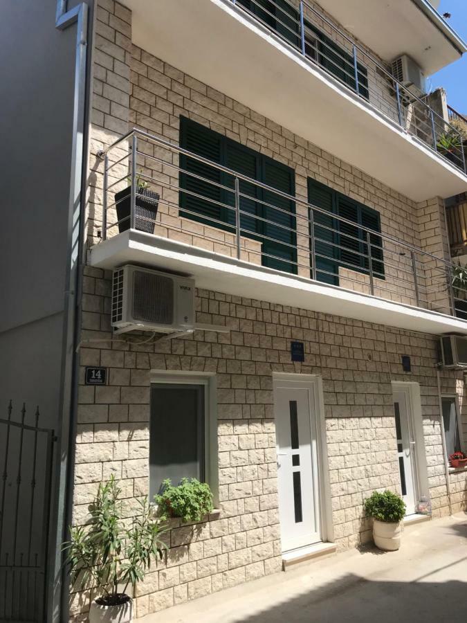 Studio Apartment Legcevic Kaštela Eksteriør billede