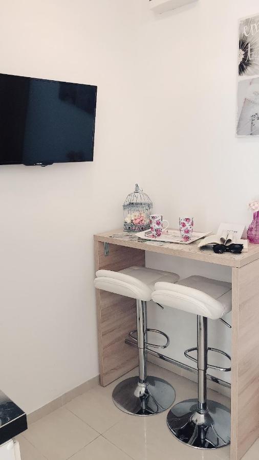 Studio Apartment Legcevic Kaštela Eksteriør billede